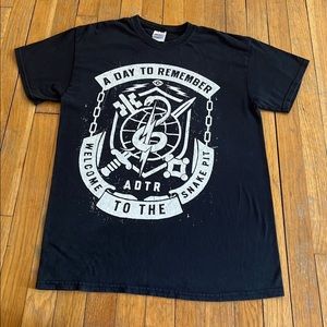 Day To Remember ADTR Snake Pit Tshirt Mens medium